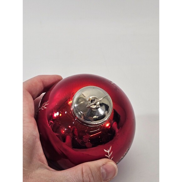VINTAGE Marshall Field's Glass Ball Globe Ornament Red Snowflake Holiday Decor - Picture 4 of 6